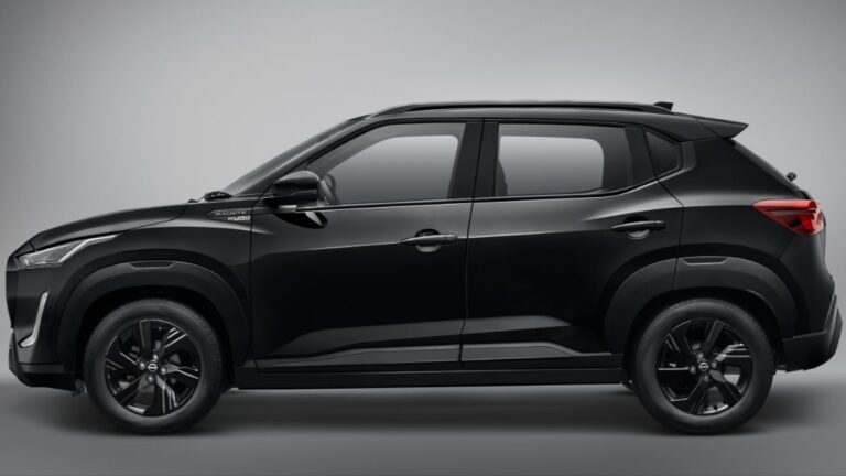 Top 5 Cars Launched in August 2025: 2025 Renault Kiger Facelift से लेकर Nissan Magnite Kuro Edition