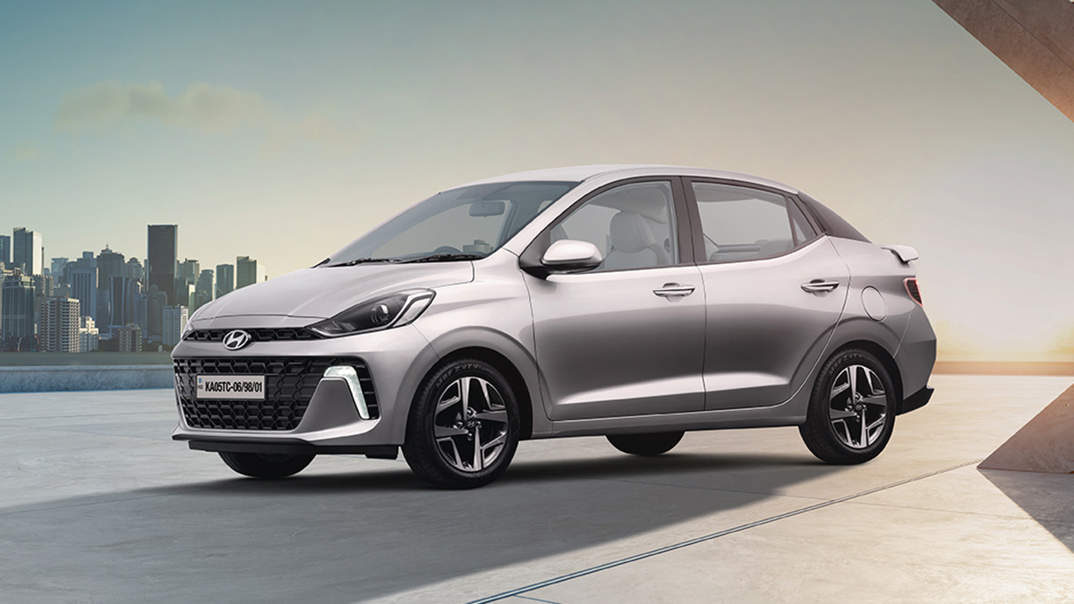 Hyundai Aura India's Best Affordable Sedan को जुलाई में इतने ग्राहकों ने खरीदा, जानें इसका Price, Features और Mileage Details