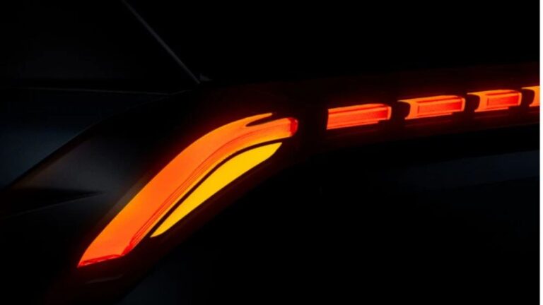 Maruti Victoris (Escudo) जल्द होगी लॉन्च, जानिए Expected Price, Design, Features, Engine, and Mileage Details