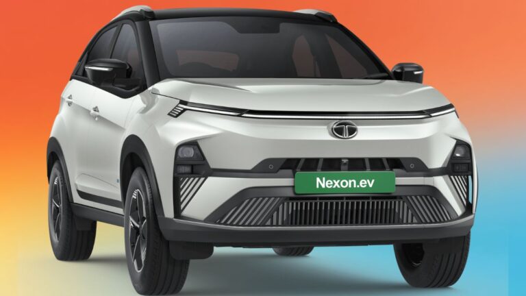 Top 5 Best Selling Compact SUV in India: Tata Nexon से लेकर Hyundai Venue तक, ये हैं पिछले महीने की बेस्ट सेलिंग Affordable SUV