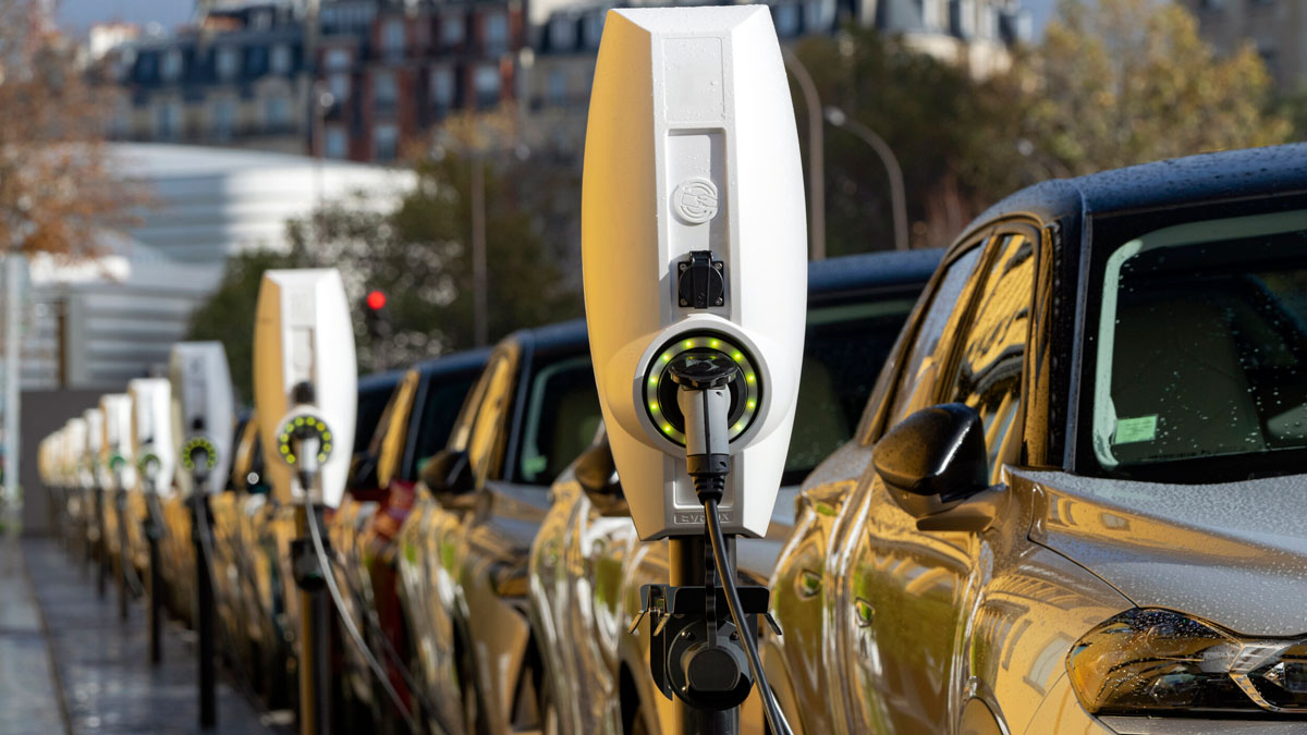 EV Charging Cost कम करने के आसान तरीके | Electric Car Saving Tips