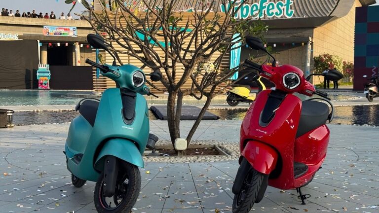 Bajaj Chetak C25 Launched in India: Price, Range, Battery, Features & Charging Details