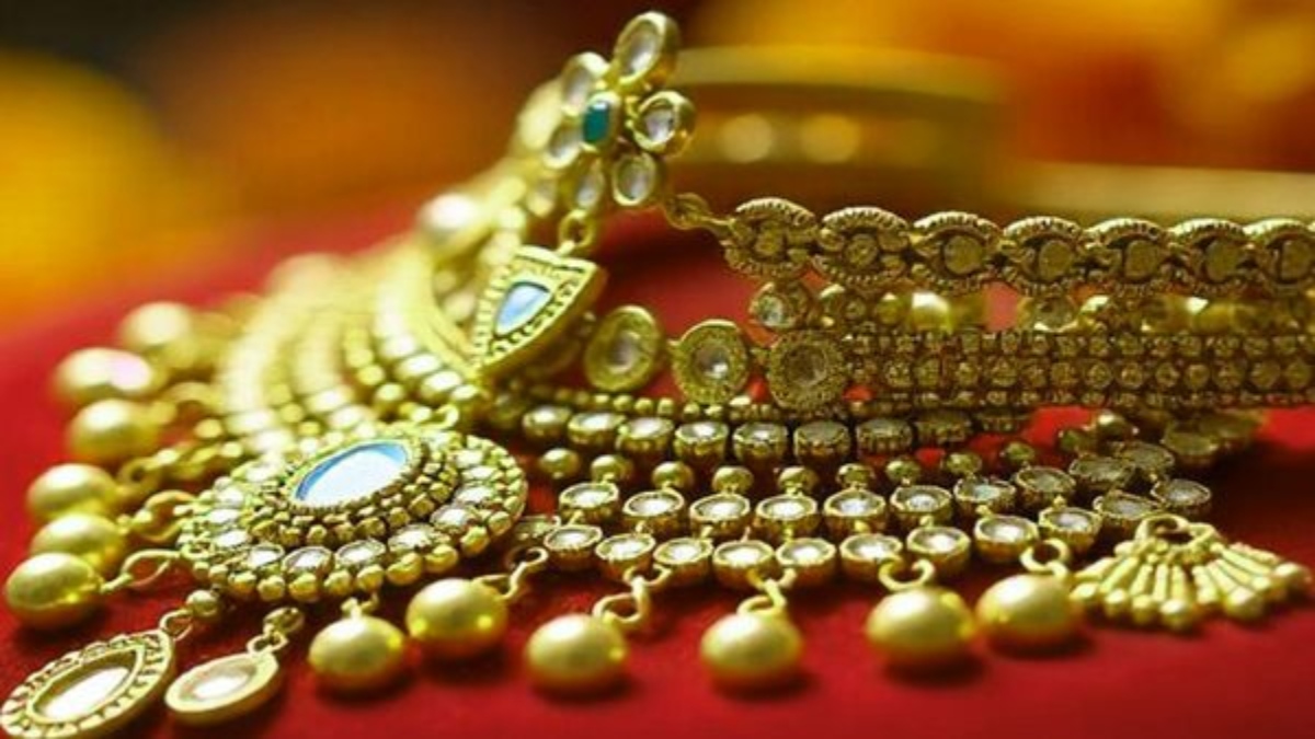 Gold Rate Today India 13 January 2026 Aaj Ka Sone Ka Bhav 18 22 24 Carat 10 GM Gold Prices News